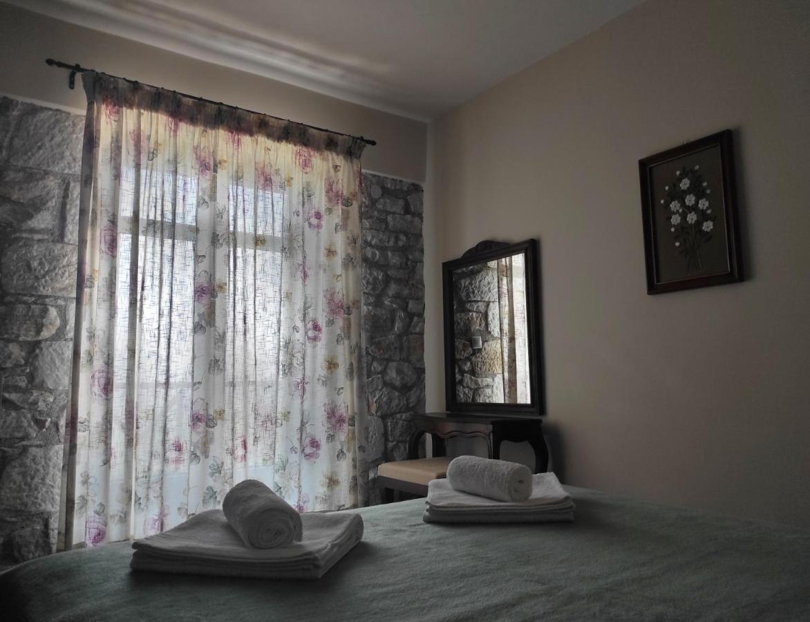 Meterizi Guesthouse Varvítsa エクステリア 写真